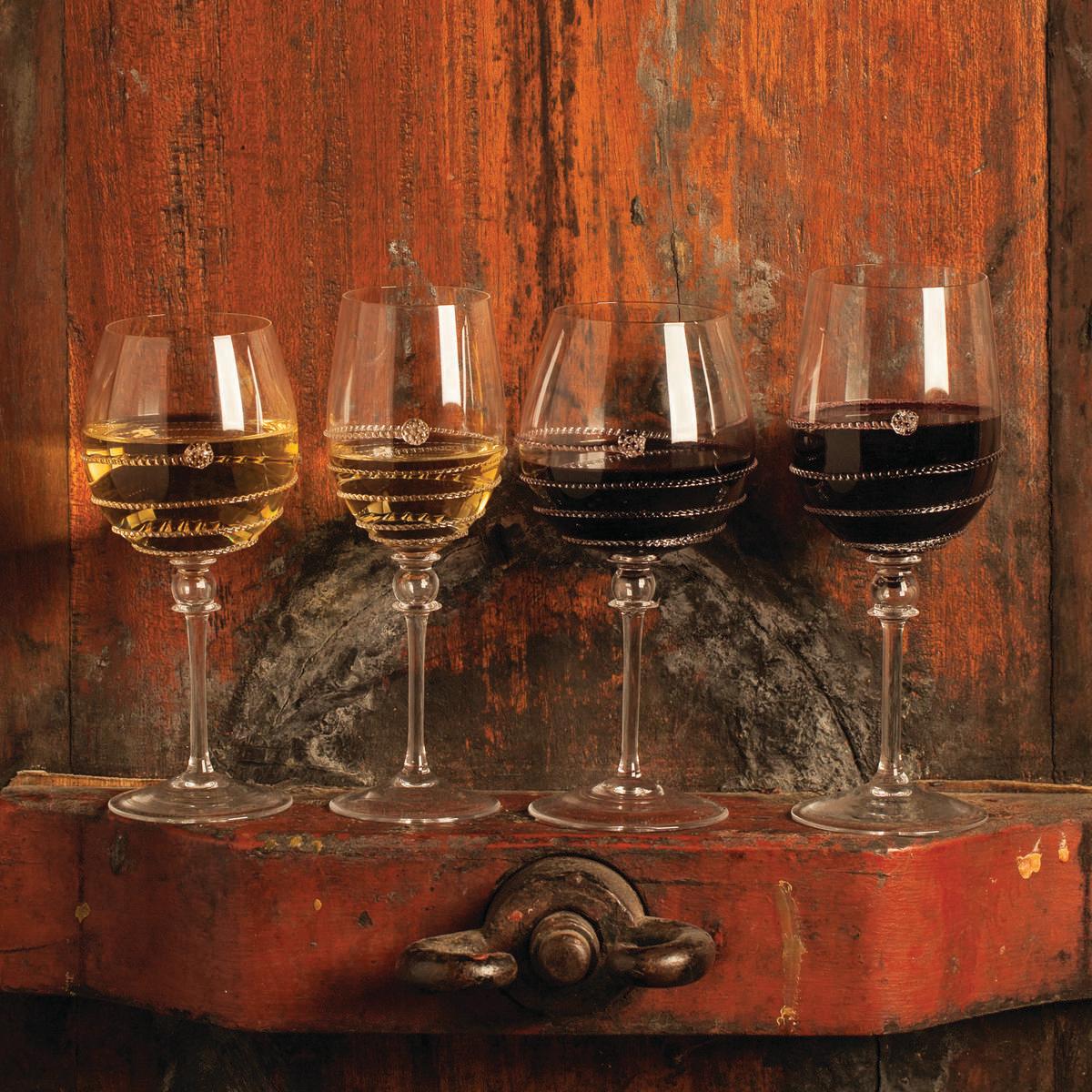 Amalia Light Body Red Wine Glass - Image 4