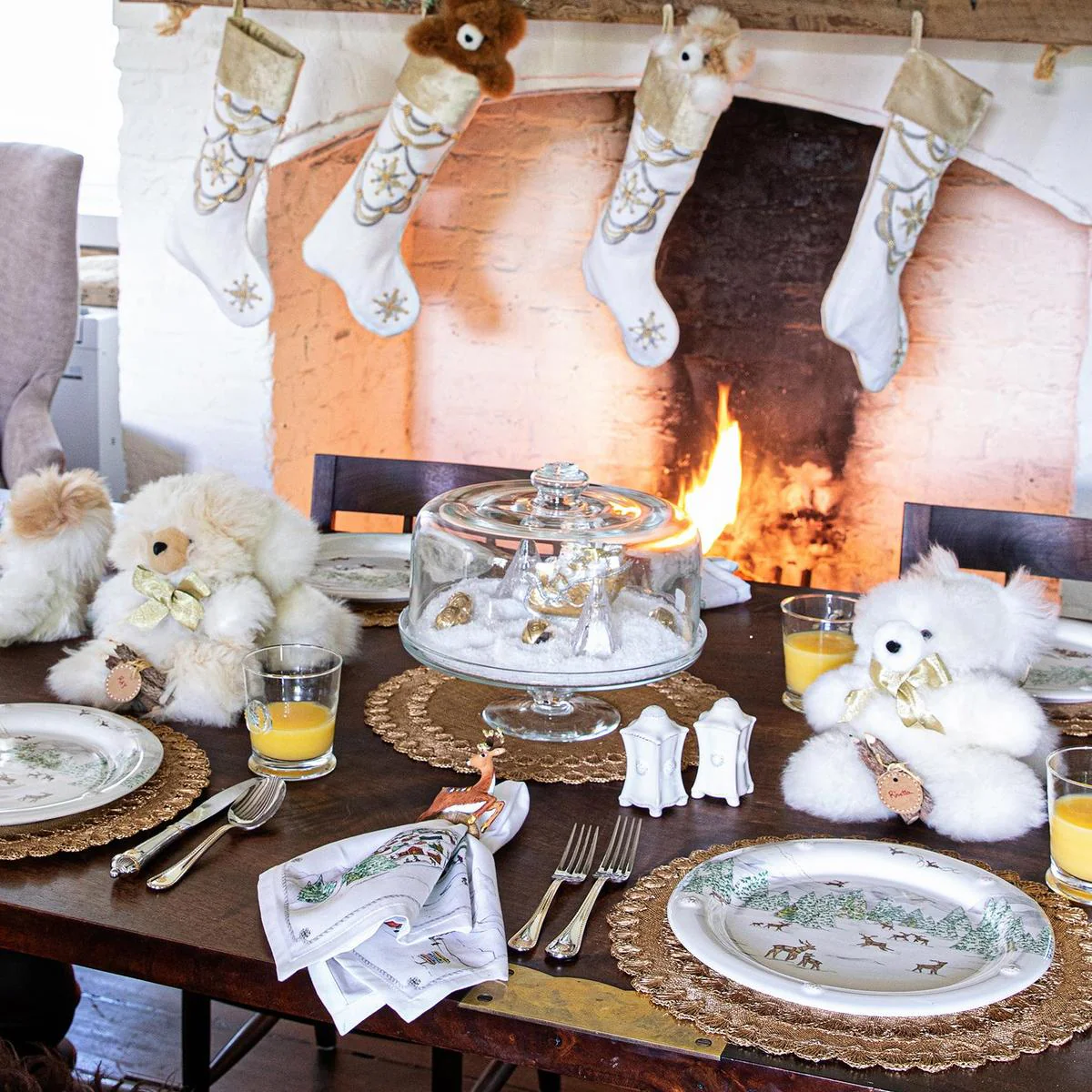 Berry & Thread Cake Dome - Image 5