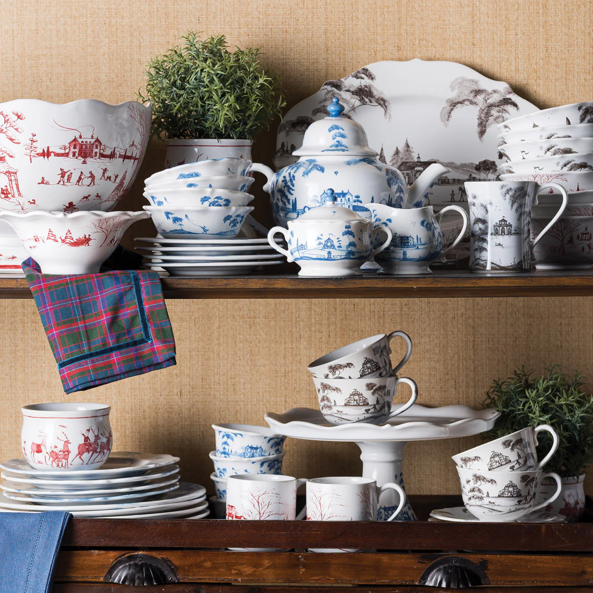 Country Estate Berry Bowl - Delft Blue - Image 6