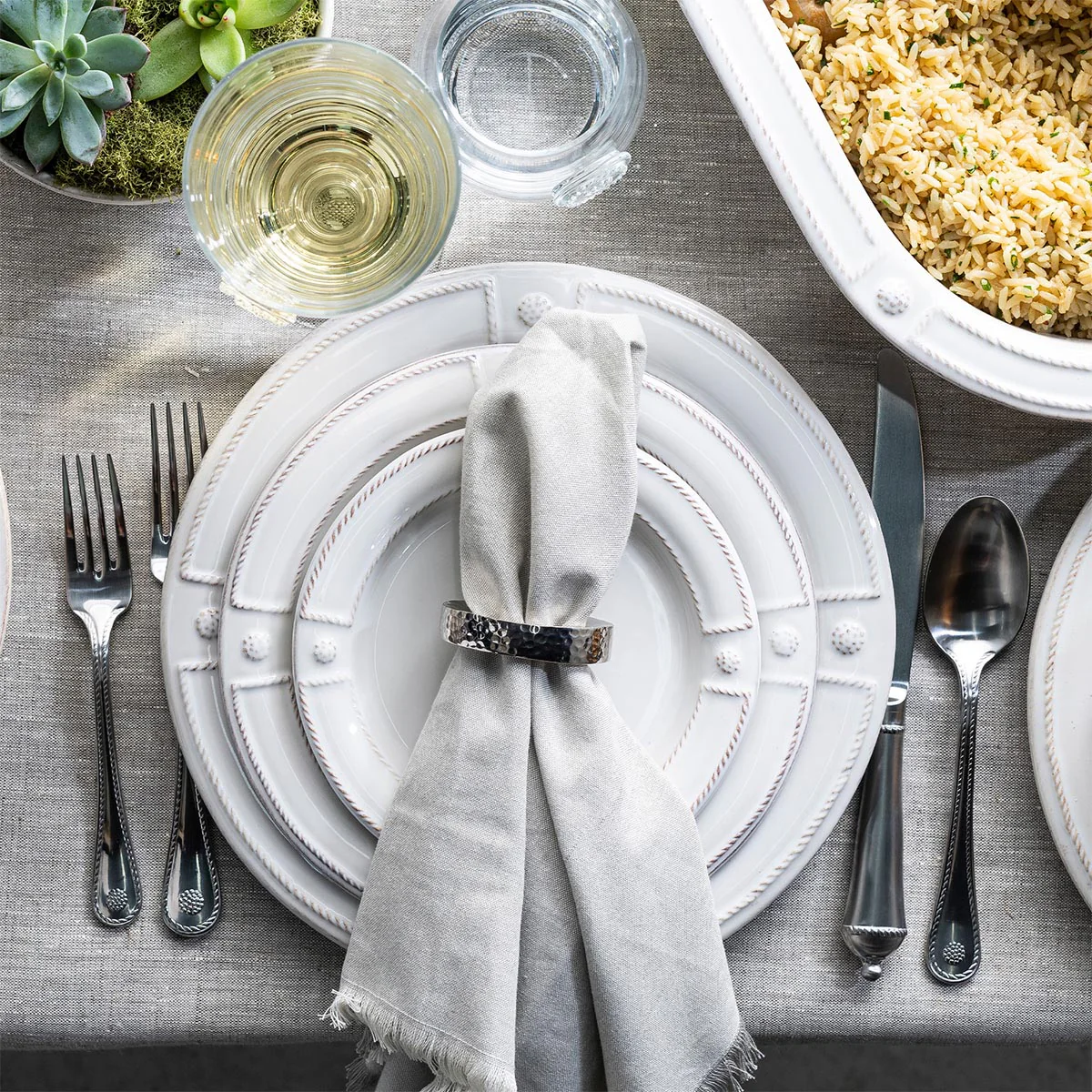 Berry & Thread French Panel Dinner Plate - Whitewash - Image 4