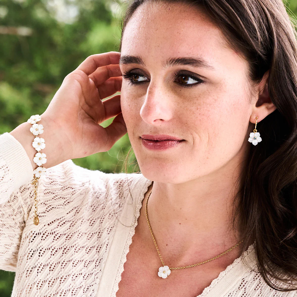 Mermaid Garden Petite Riviere Bracelet, 7" - MOP - Image 4